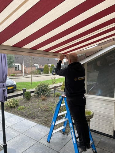 Reparatie zonneschermen door Zonwering Lammertink